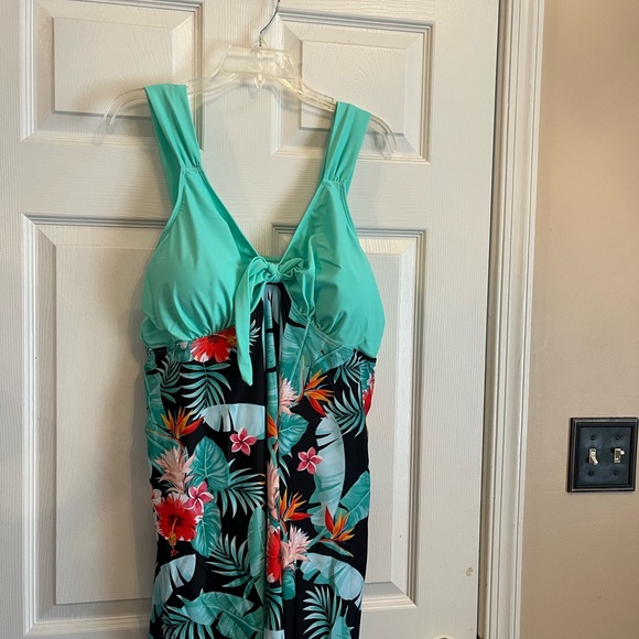 Women's Plus Size Tropical Floral Print Bathing Suit Swimsuit Swimwear 16W-20W - Picture 7 of 10